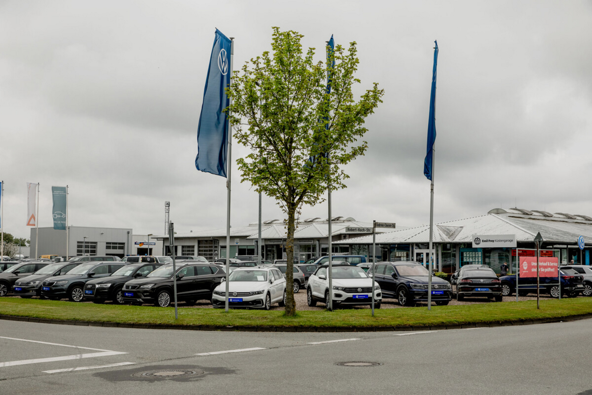 ⁣Emil Frey Küstengarage Husum Ihr Autohaus in der Region.